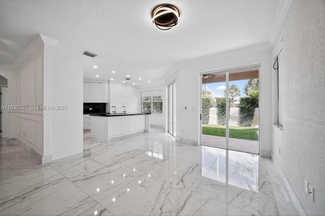 11321 NW 79th Ln, Doral, FL 33178