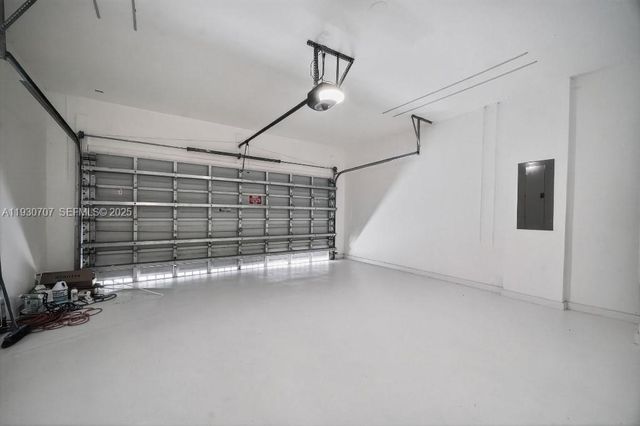 11321 NW 79th Ln, Doral, FL 33178