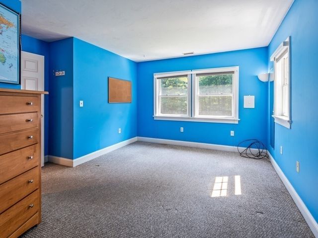 9 Tower Hill Rd, Oxford, MA 01540
