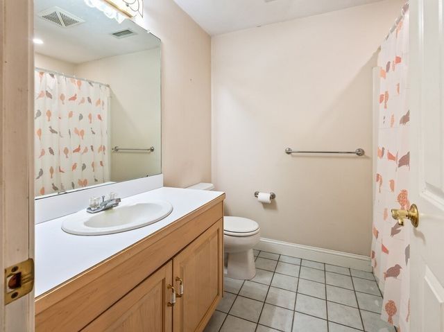 9 Tower Hill Rd, Oxford, MA 01540