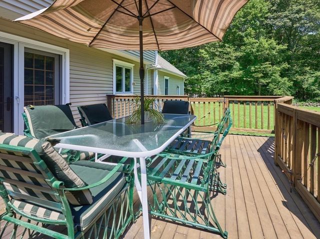9 Tower Hill Rd, Oxford, MA 01540