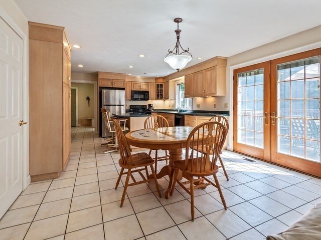 9 Tower Hill Rd, Oxford, MA 01540