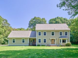 9 Tower Hill Rd, Oxford, MA 01540