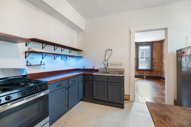2129 Colerain Avenue, Cincinnati, OH 45214