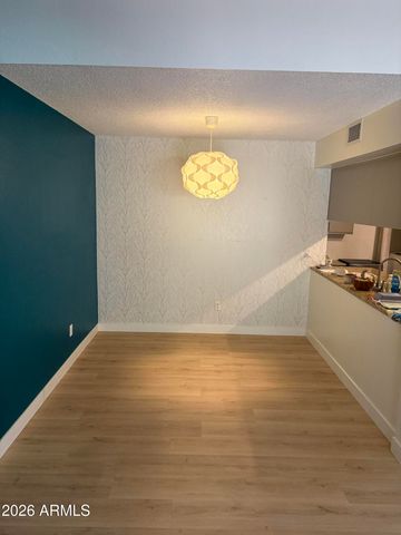 3207 W LOMA Lane 1, Phoenix, AZ 85051