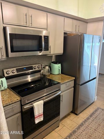 3207 W LOMA Lane 1, Phoenix, AZ 85051