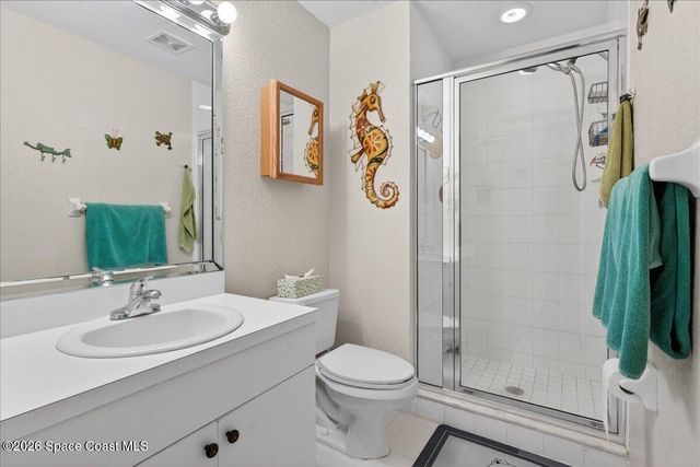 1810 Waterford Drive 6, Vero Beach, FL 32966