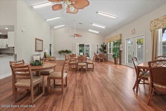 1810 Waterford Drive 6, Vero Beach, FL 32966