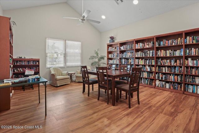 1810 Waterford Drive 6, Vero Beach, FL 32966