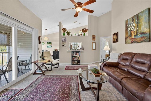 1810 Waterford Drive 6, Vero Beach, FL 32966