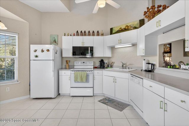 1810 Waterford Drive 6, Vero Beach, FL 32966