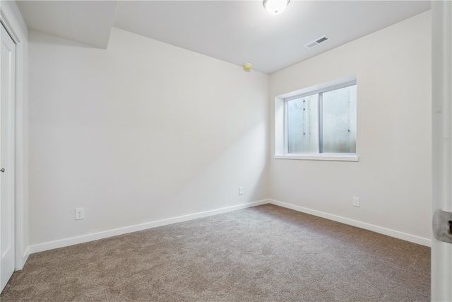 7104 Waterview Drive SW, Cedar Rapids, IA 52404