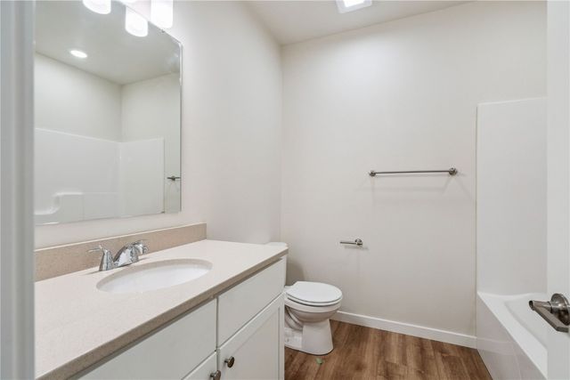 7104 Waterview Drive SW, Cedar Rapids, IA 52404