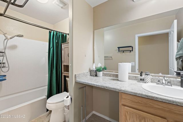 8290 W Melanitta Drive, Tucson, AZ 85757