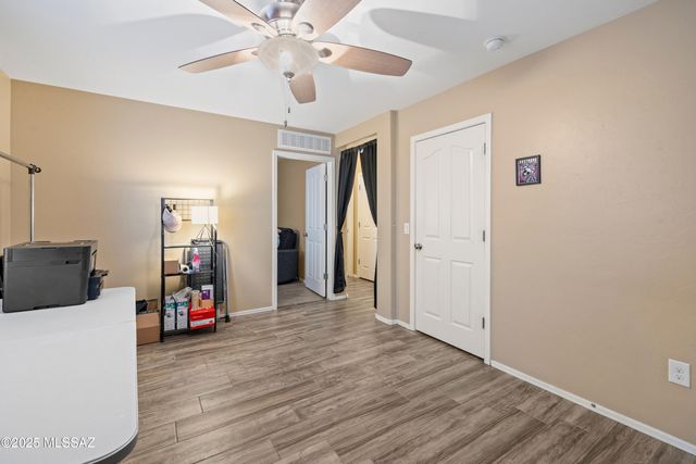 8290 W Melanitta Drive, Tucson, AZ 85757