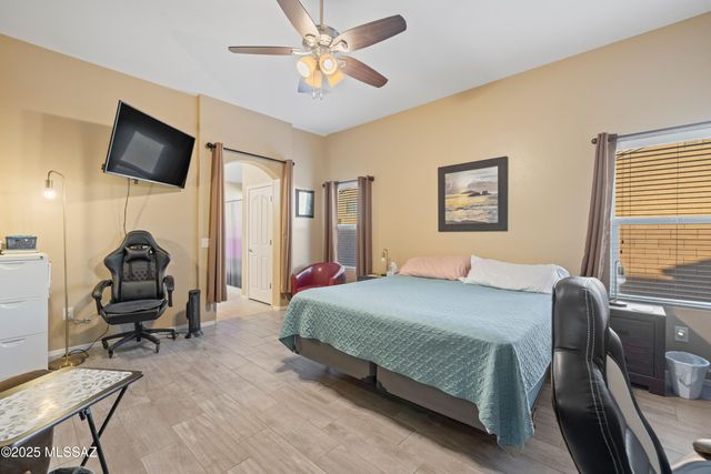 8290 W Melanitta Drive, Tucson, AZ 85757