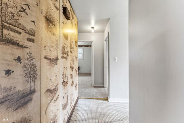 2940 Taylor Road, Columbus, IN 47203