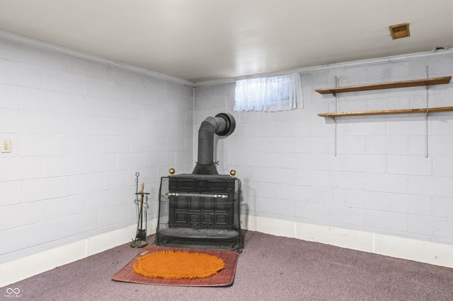 2940 Taylor Road, Columbus, IN 47203