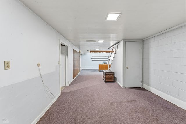 2940 Taylor Road, Columbus, IN 47203