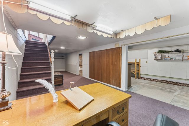 2940 Taylor Road, Columbus, IN 47203