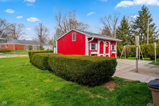 2940 Taylor Road, Columbus, IN 47203