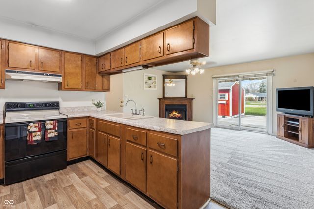 2940 Taylor Road, Columbus, IN 47203