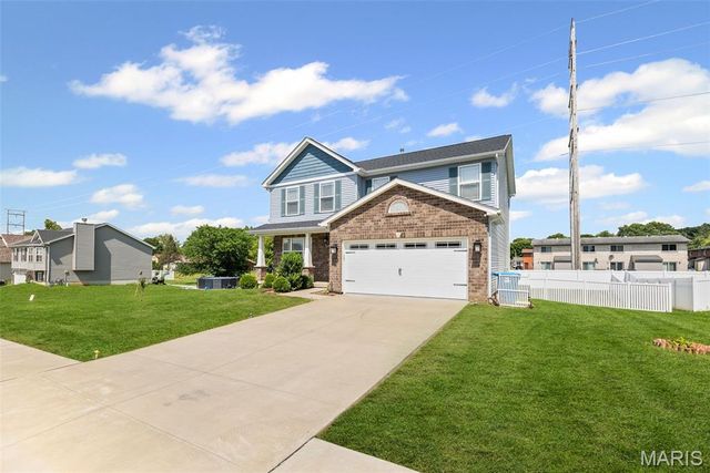 318 Ganim Drive, Shiloh, IL 62221