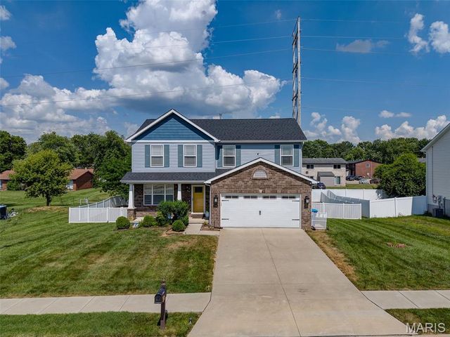 318 Ganim Drive, Shiloh, IL 62221