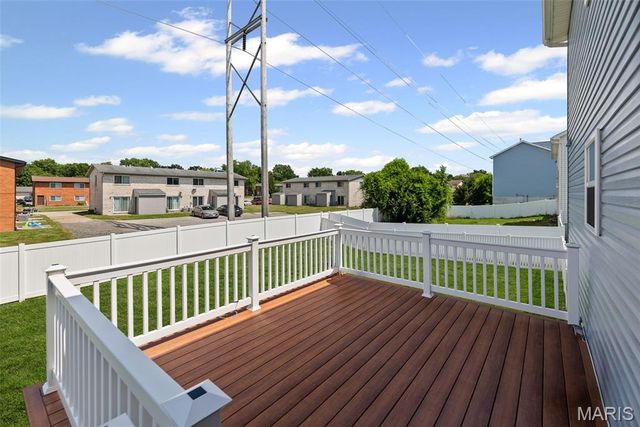318 Ganim Drive, Shiloh, IL 62221
