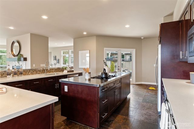 7416 176th Street SW, Edmonds, WA 98026