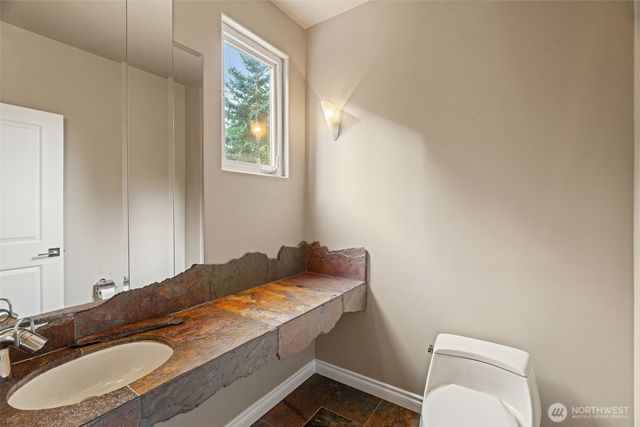 7416 176th Street SW, Edmonds, WA 98026