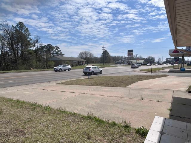 2212 Linwood Street, Paragould, AR 72450