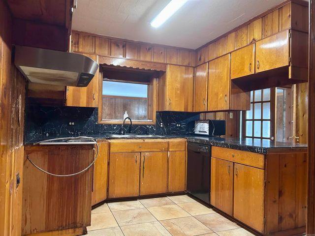 2212 Linwood Street, Paragould, AR 72450