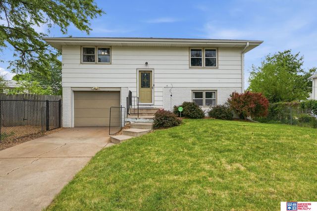 851 W Rose Street, Lincoln, NE 68522