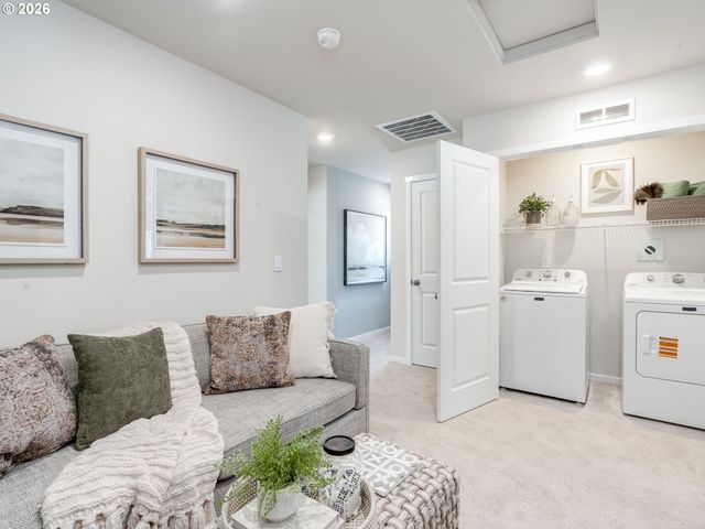 17737 Se Quarry Dr, Vancouver, WA 98683