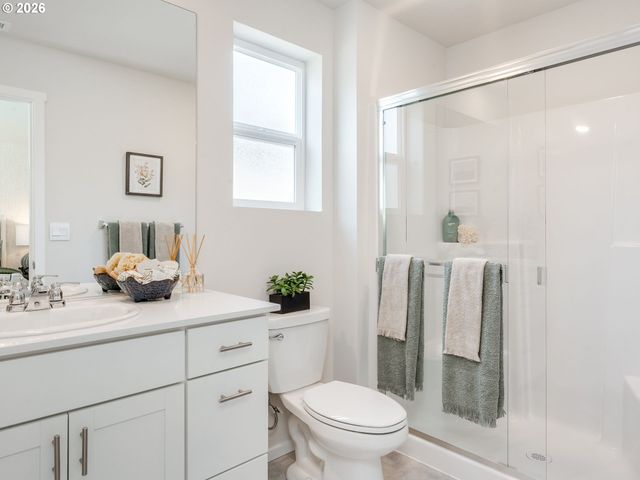 17737 Se Quarry Dr, Vancouver, WA 98683