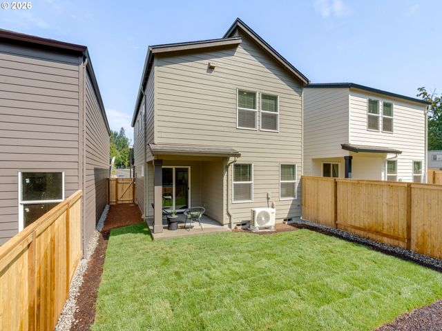 17737 Se Quarry Dr, Vancouver, WA 98683