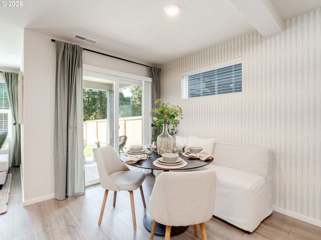 17737 Se Quarry Dr, Vancouver, WA 98683