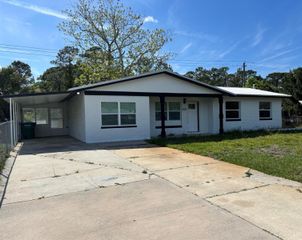 1070 N LIBBY COURT, Daytona Beach, FL 32117
