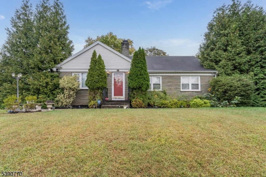 12 S Adamsville Rd, Bridgewater Twp., NJ 08807