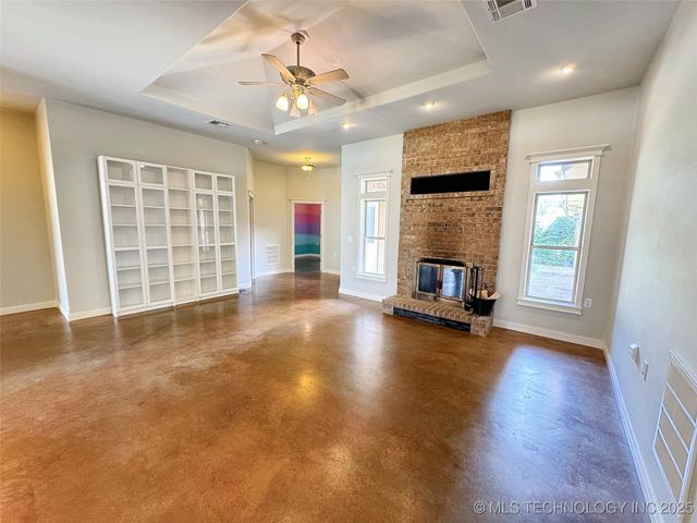 905 Shelley Circle, Tahlequah, OK 74464