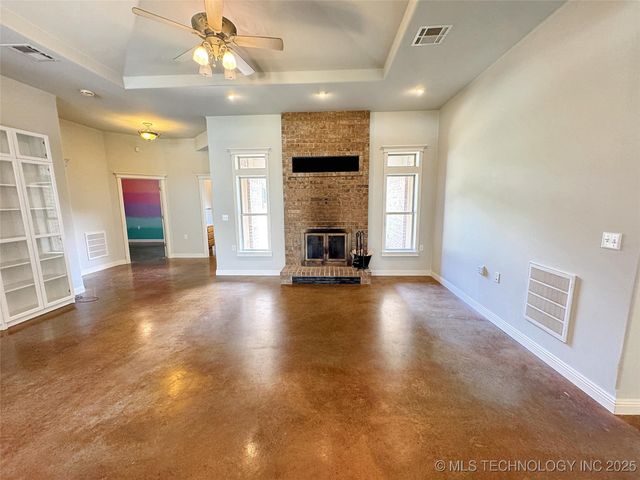 905 Shelley Circle, Tahlequah, OK 74464