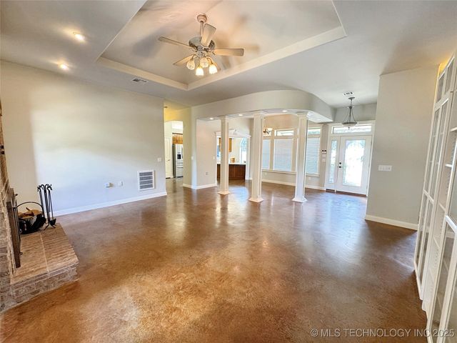 905 Shelley Circle, Tahlequah, OK 74464