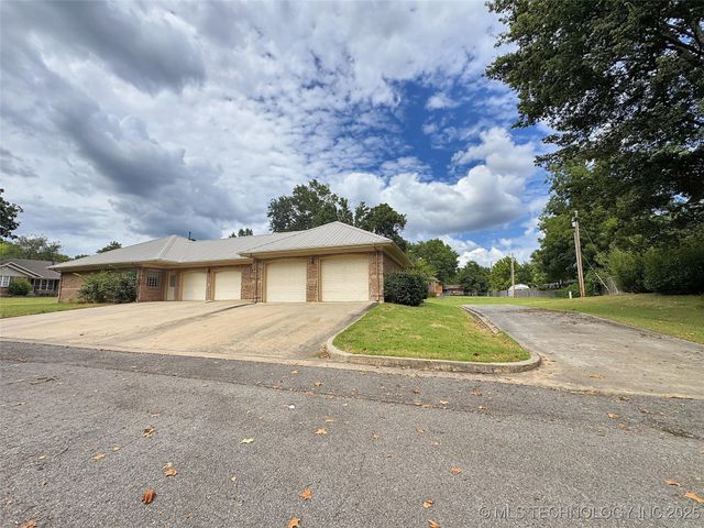 905 Shelley Circle, Tahlequah, OK 74464