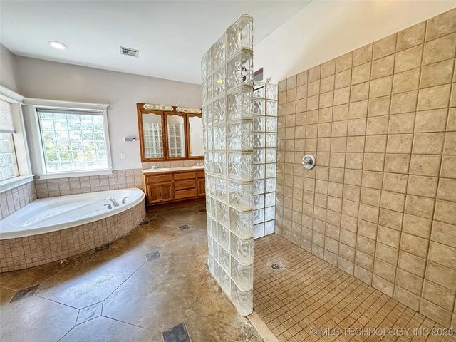 905 Shelley Circle, Tahlequah, OK 74464