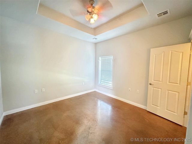 905 Shelley Circle, Tahlequah, OK 74464