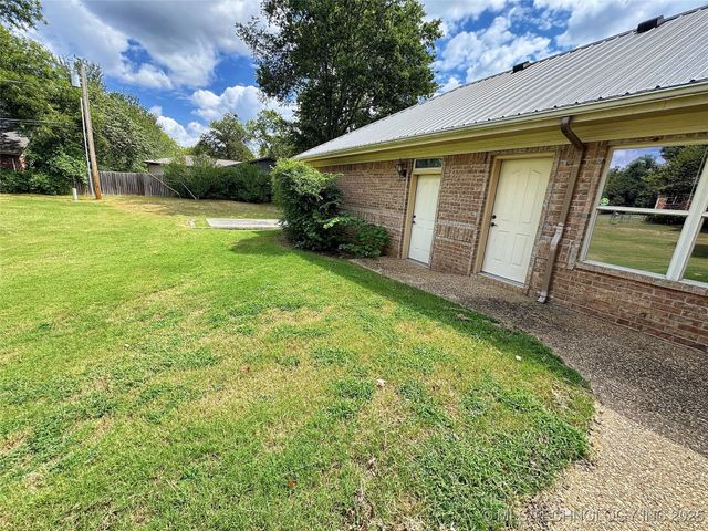 905 Shelley Circle, Tahlequah, OK 74464