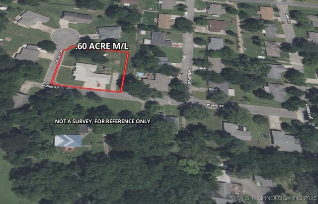 905 Shelley Circle, Tahlequah, OK 74464