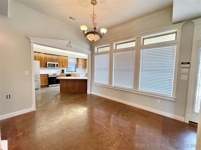 905 Shelley Circle, Tahlequah, OK 74464