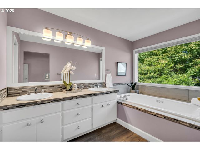 11197 Sw BELNAP Ct, Wilsonville, OR 97070